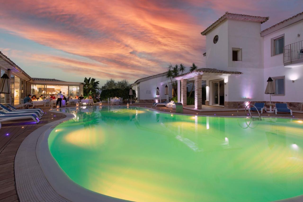 Eliantos Boutique Hotel & Spa Santa Margherita di Pula Exteriör bild