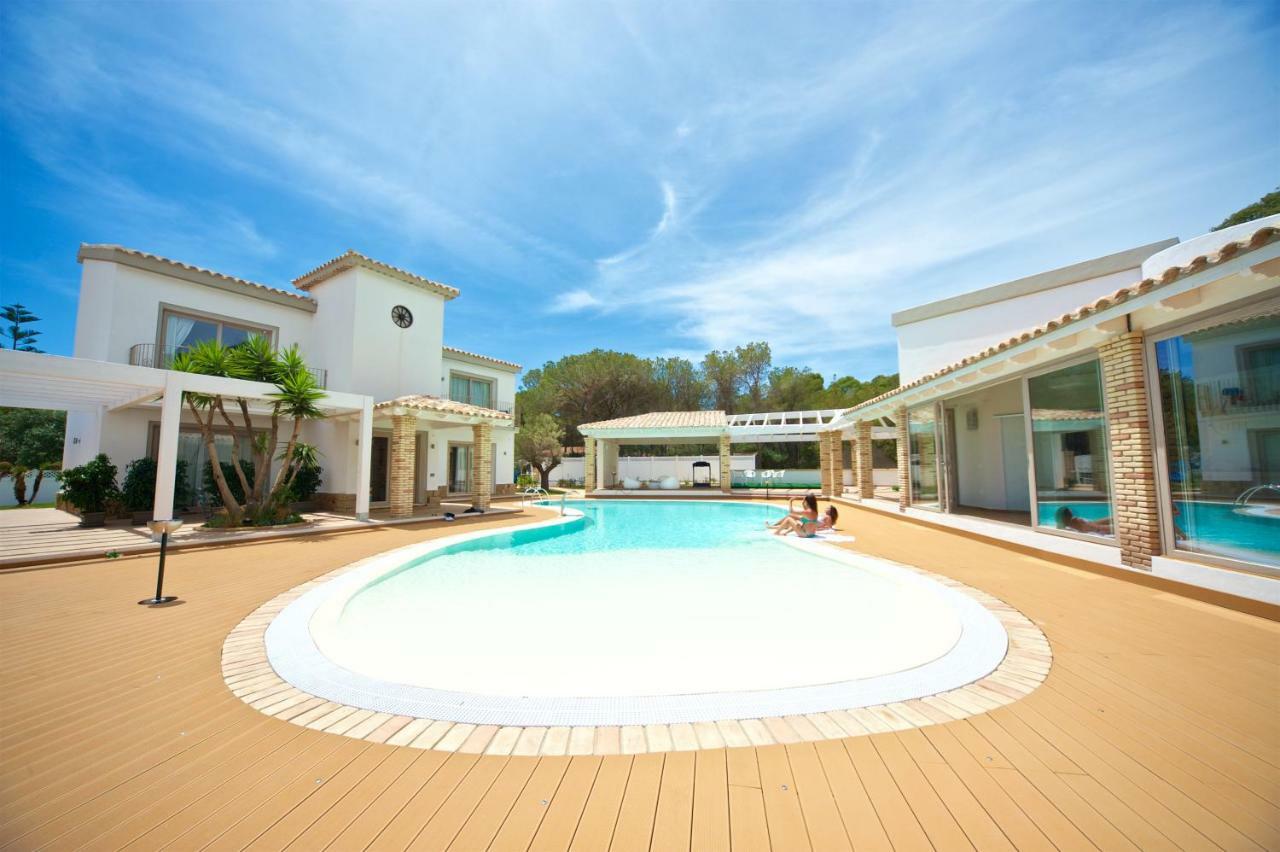Eliantos Boutique Hotel & Spa Santa Margherita di Pula Exteriör bild