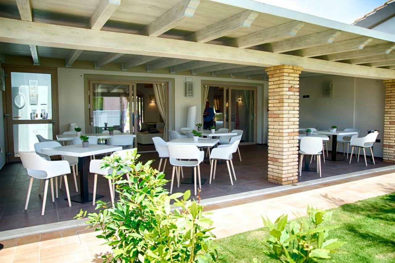 Eliantos Boutique Hotel & Spa Santa Margherita di Pula Exteriör bild