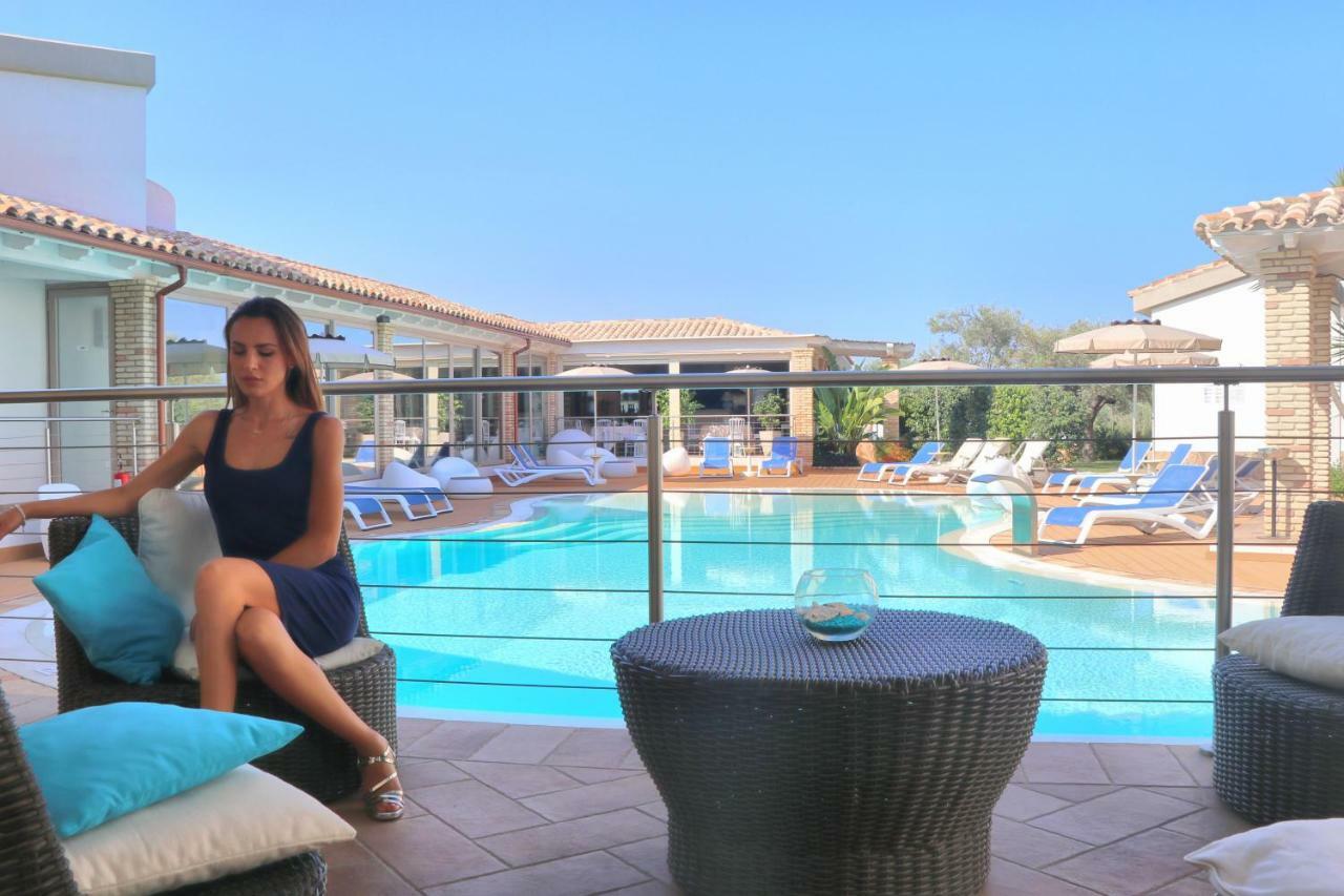 Eliantos Boutique Hotel & Spa Santa Margherita di Pula Exteriör bild