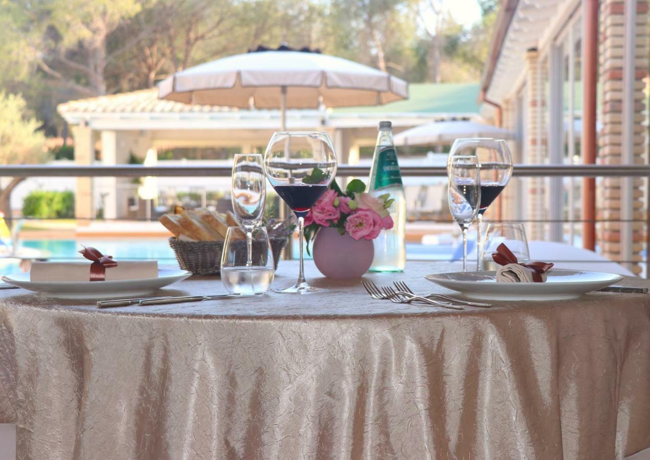 Eliantos Boutique Hotel & Spa Santa Margherita di Pula Exteriör bild